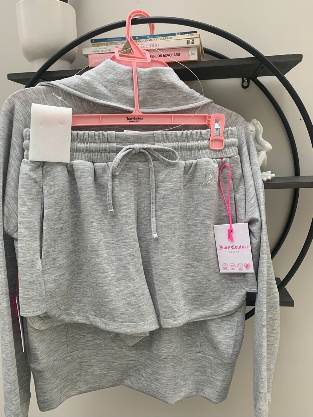 Juicy Couture Women’s Gray Cozy Sweatshirt &Shorts Set - Picture 1 of 5